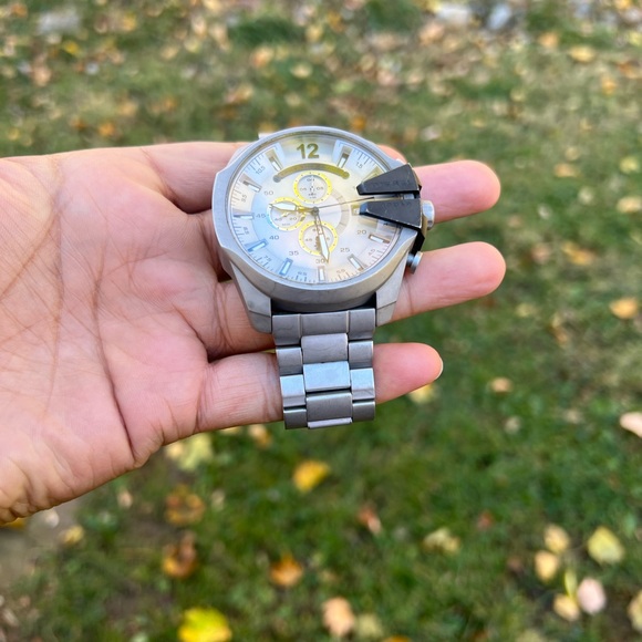 Diesel Mens Mega Chief Chronograph Silver-Tone Stainless Steel Watch - Picture 5 of 8